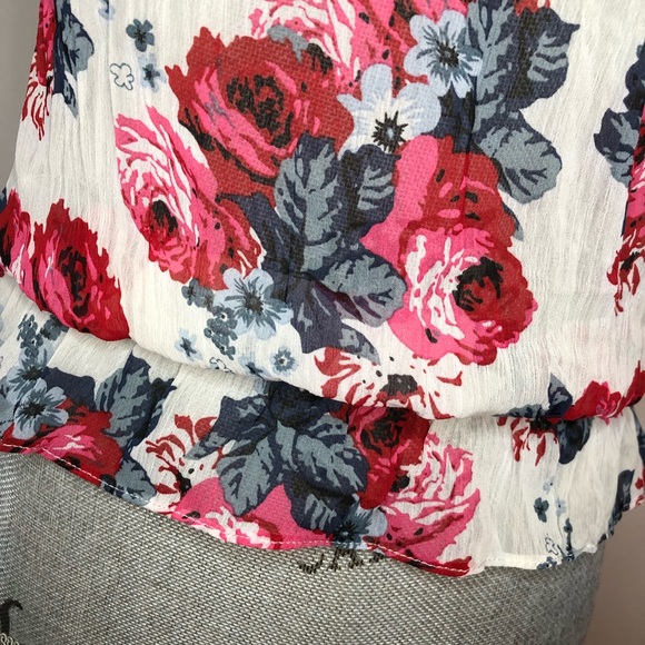 Chiffon Flower Blouse | Dynamite Size S - Picture 5 of 8